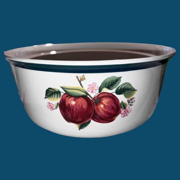 China Pearl Apples (Casuals) 2 Qt Round Covered Casserole Dish - Picture 2 of 4